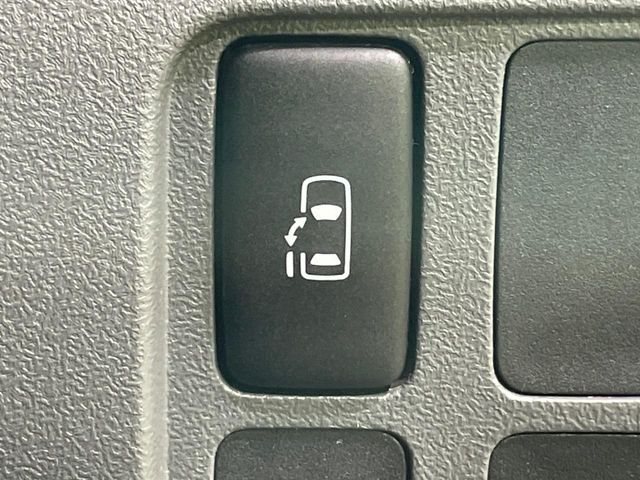 2010 Daihatsu Tanto – thumbnail 4