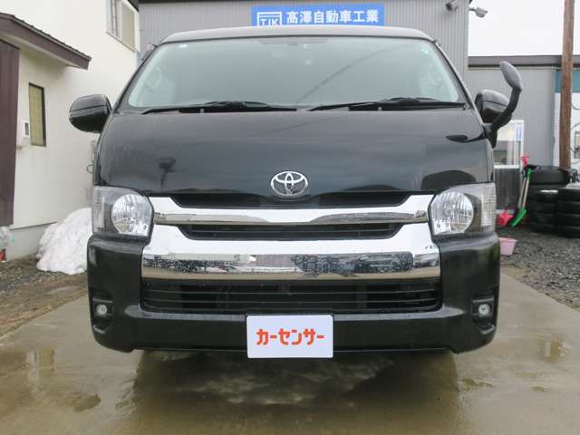 2008 Toyota Hiace – thumbnail 2