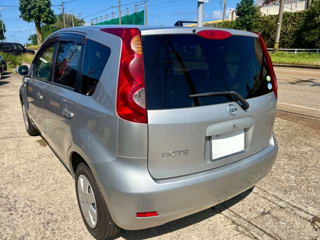 2010 Nissan Note – thumbnail 4