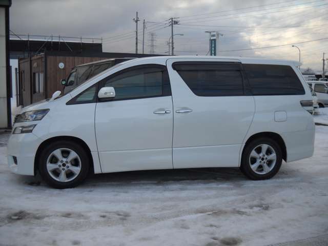 2009 Toyota Vellfire – thumbnail 3