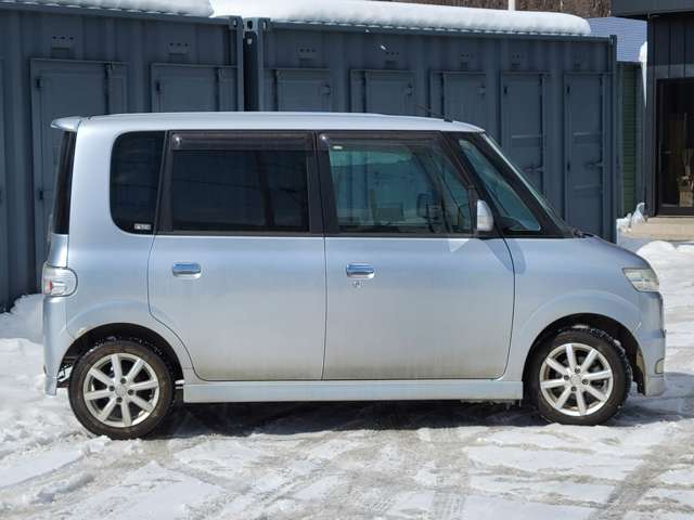 2005 Daihatsu Tanto – thumbnail 4