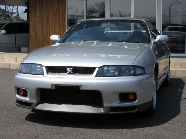 1995 Nissan Skyline GT-R – thumbnail 2