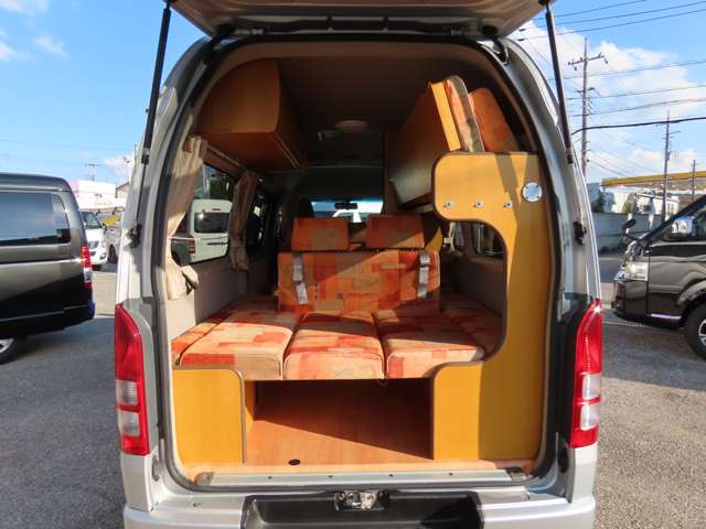 2007 Toyota Regius Ace – thumbnail 2