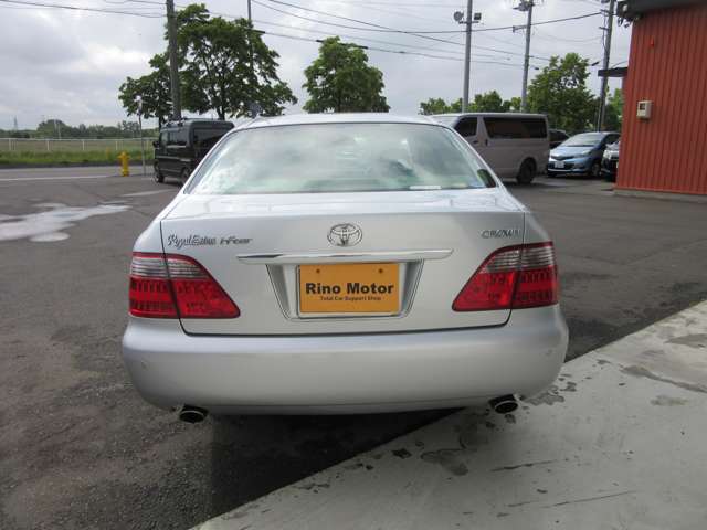 2007 Toyota Crown Royal – thumbnail 3