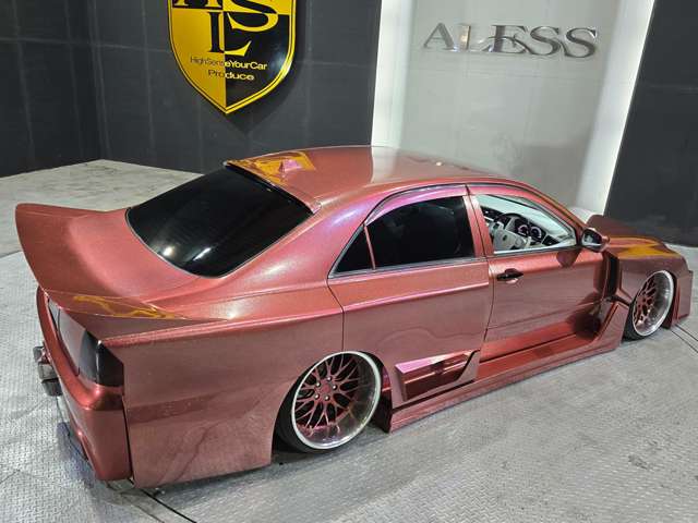 2007 Toyota Crown Royal – thumbnail 2