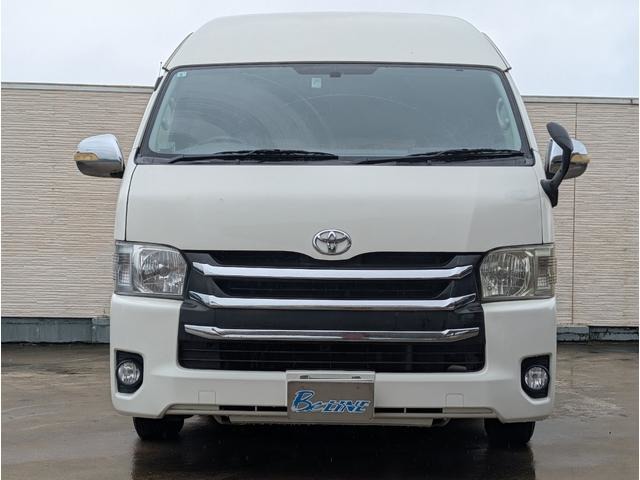 2006 Toyota Hiace – thumbnail 2