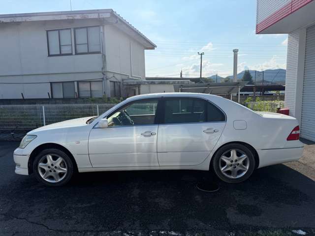 2004 Toyota Celsior – thumbnail 4