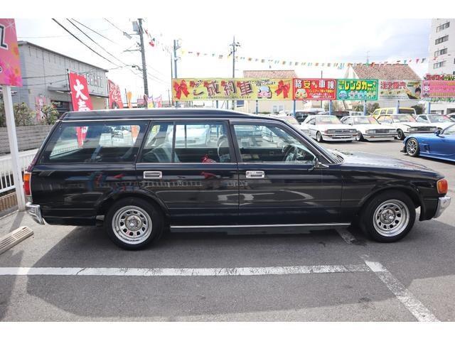 1999 Toyota Crown Van – thumbnail 4