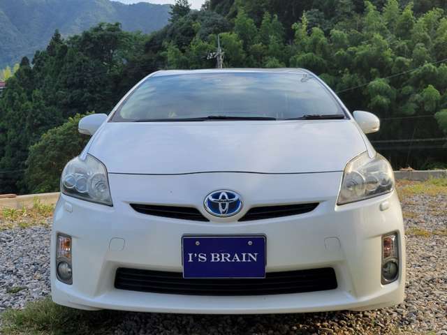 2010 Toyota Prius – thumbnail 2
