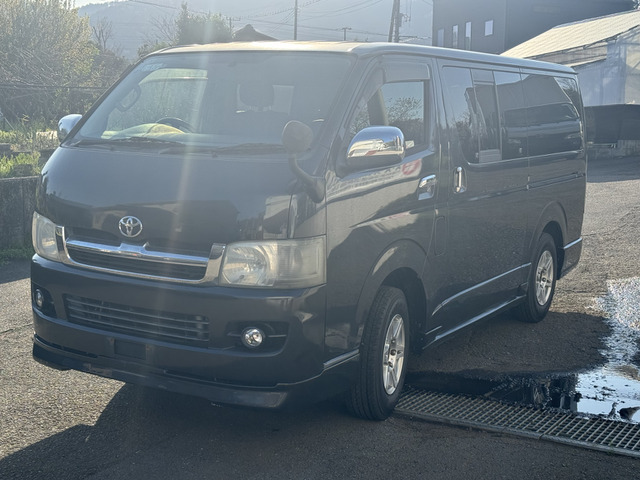 2005 Toyota Hiace – thumbnail 3