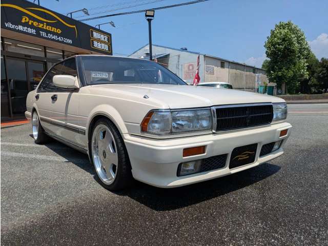 1991 Nissan Cedric – thumbnail 4