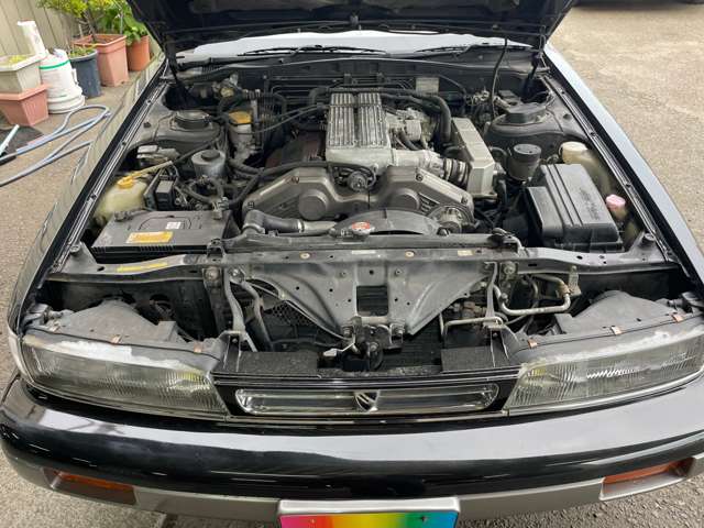 1991 Nissan Leopard – thumbnail 4