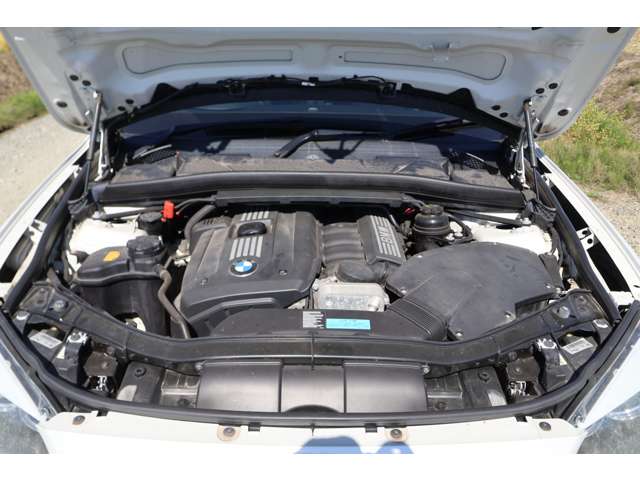 2011 BMW X1 – thumbnail 2