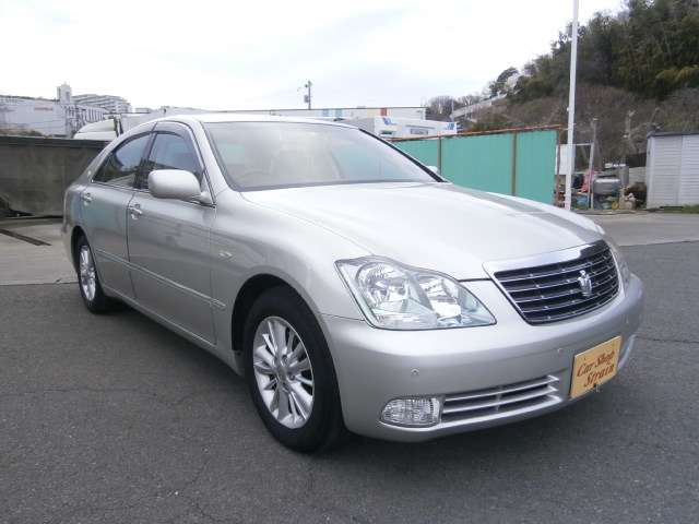 2004 Toyota Crown Royal – thumbnail 2
