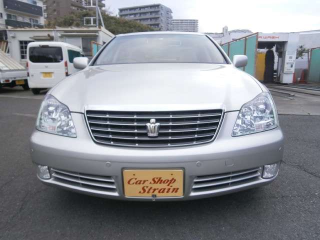 2004 Toyota Crown Royal – thumbnail 3