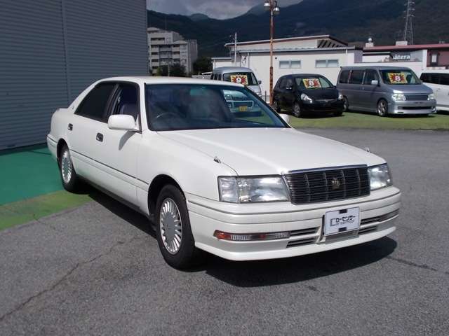1996 Toyota Crown – thumbnail 3