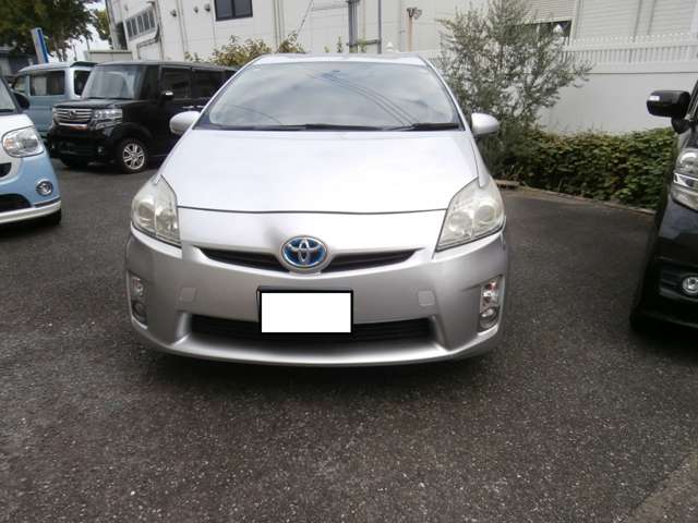 2010 Toyota Prius – thumbnail 2