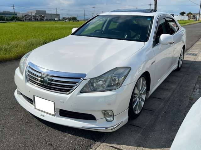 2008 Toyota Crown Hybrid – thumbnail 3