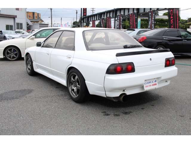 1990 Nissan Skyline – thumbnail 4