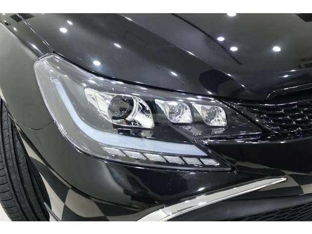 2009 Toyota Mark X – thumbnail 3