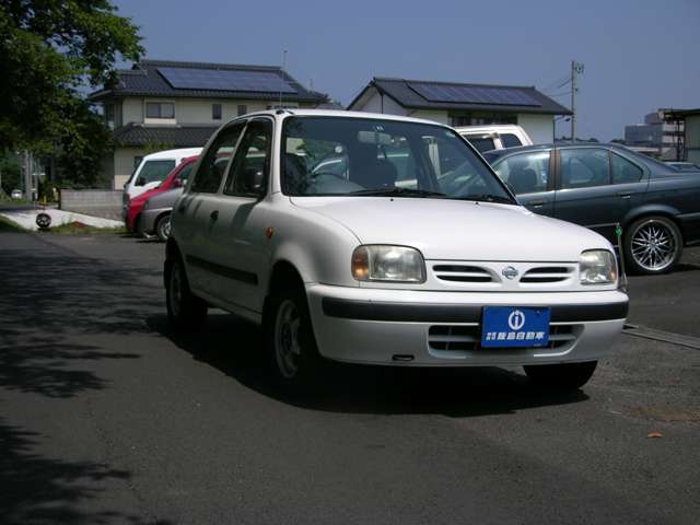 1997 Nissan March – thumbnail 3