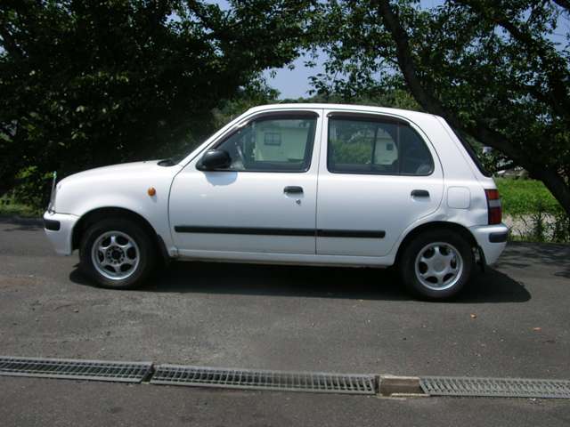 1997 Nissan March – thumbnail 4