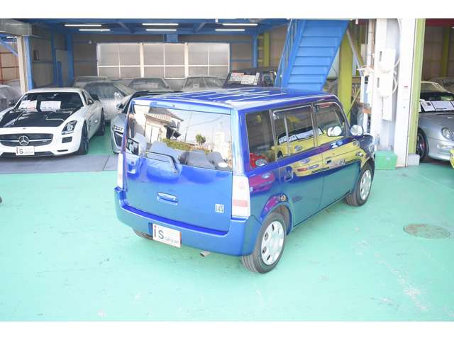 2002 Toyota bB – thumbnail 2
