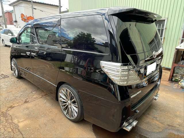 2009 Toyota Vellfire – thumbnail 3