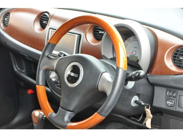 2007 Daihatsu Mira Gino – thumbnail 4