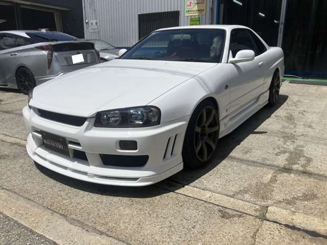 2001 Nissan Skyline Coupe – thumbnail 3