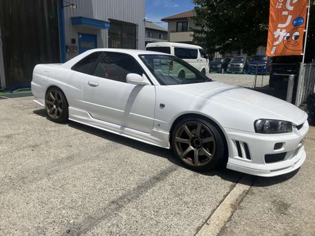 2001 Nissan Skyline Coupe – thumbnail 4