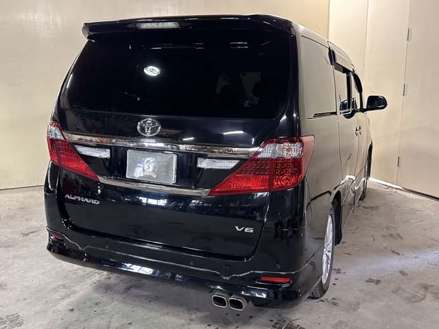 2008 Toyota Alphard – thumbnail 4