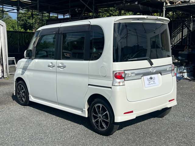 2008 Daihatsu Tanto – thumbnail 3