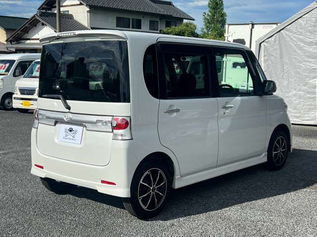 2008 Daihatsu Tanto – thumbnail 4