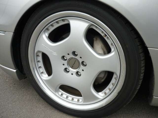 2001 Toyota Celsior – thumbnail 3