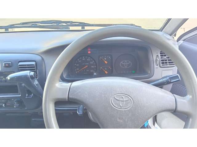 2001 Toyota LiteAce Track – thumbnail 2