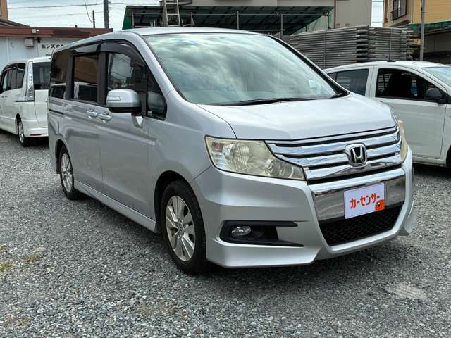 2009 Honda Stepwgn – thumbnail 3