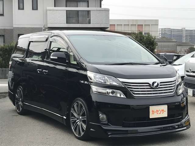 2010 Toyota Vellfire – thumbnail 3