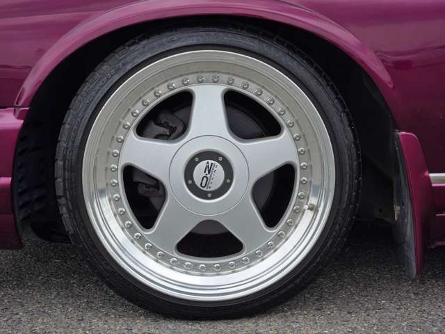 1992 Nissan Cima – thumbnail 4
