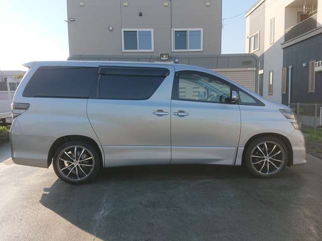2008 Toyota Vellfire – thumbnail 4