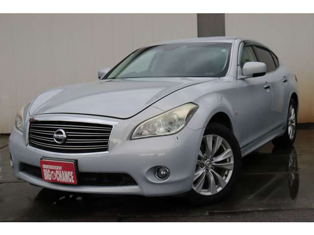2010 Nissan Fuga – thumbnail 2