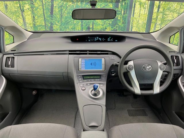 2010 Toyota Prius – thumbnail 2