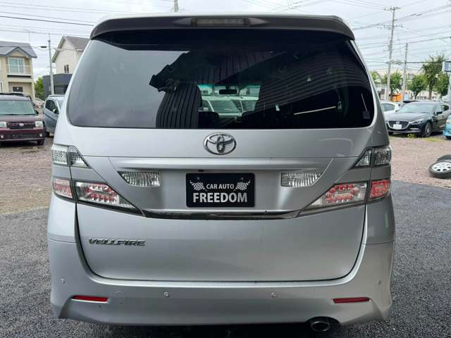 2009 Toyota Vellfire – thumbnail 3