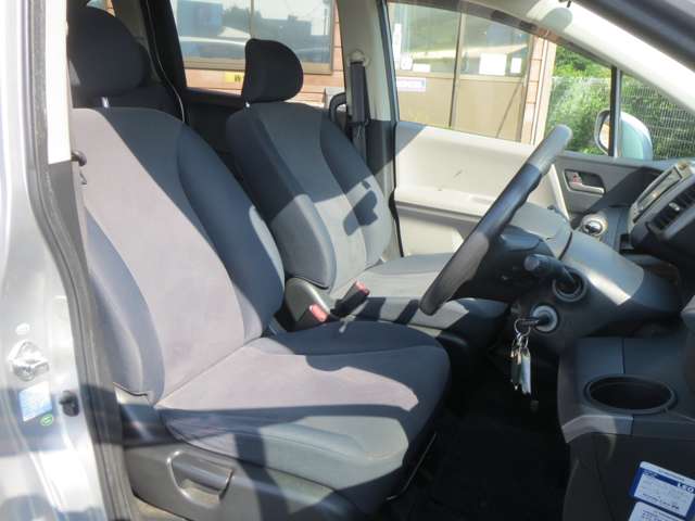 2009 Honda Freed – thumbnail 2