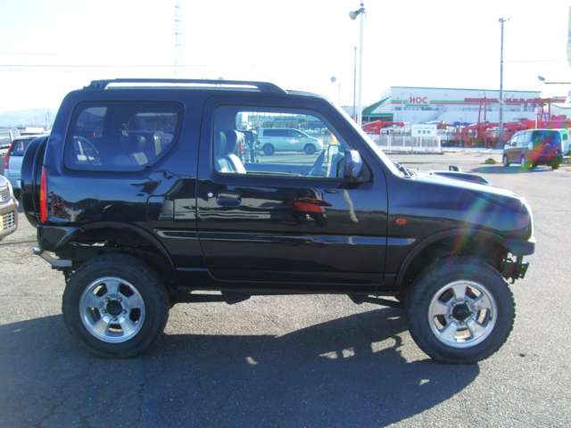 2005 Suzuki Jimny – thumbnail 4