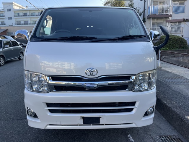 2010 Toyota Hiace