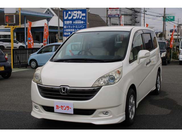 2006 Honda Stepwgn – thumbnail 2