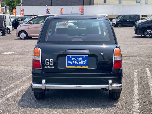2000 Daihatsu Mira Gino – thumbnail 3