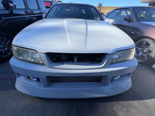 2000 Nissan Laurel – thumbnail 2