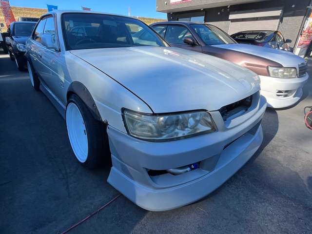 2000 Nissan Laurel – thumbnail 3